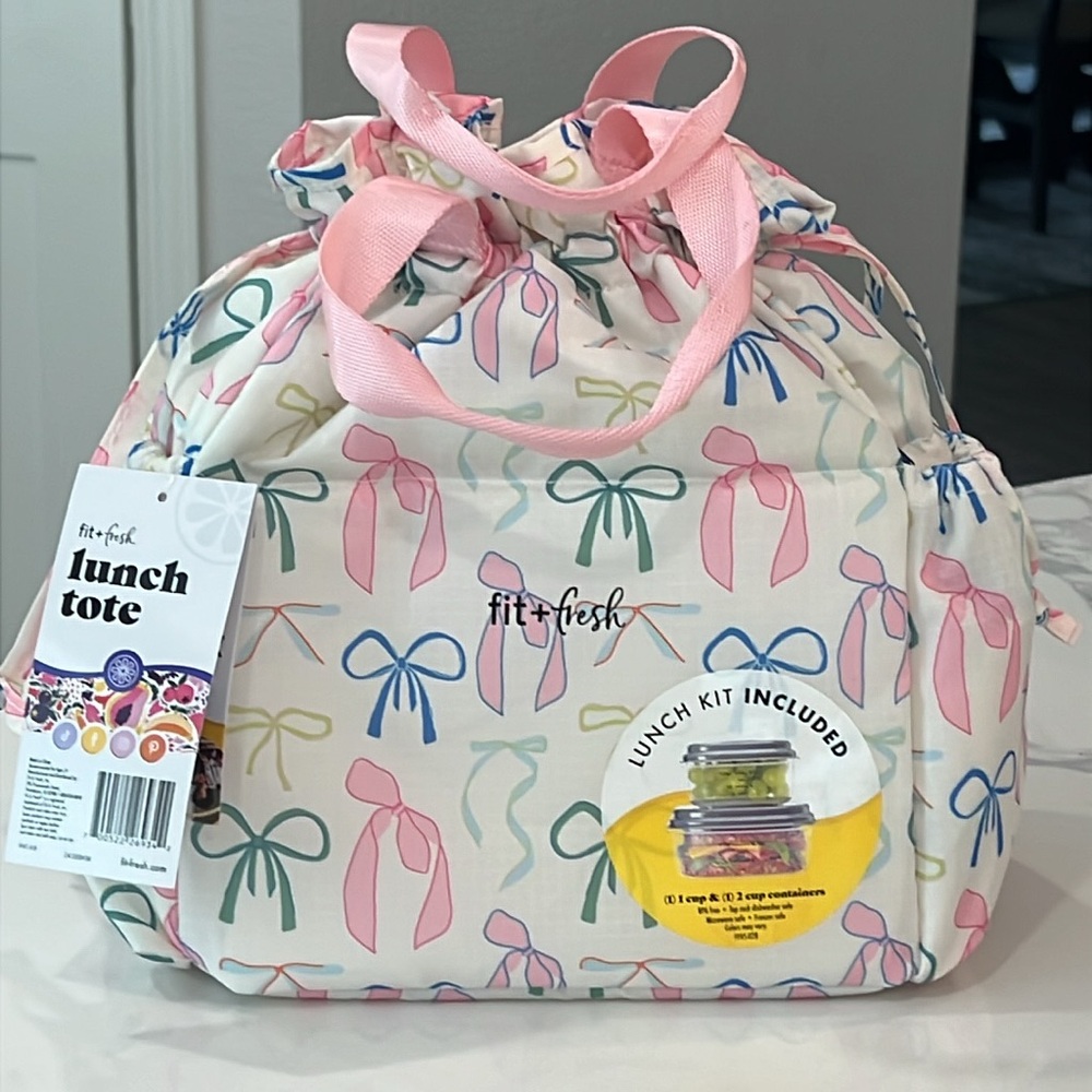 🎀 Pink 🎀 and White Lunch Tote